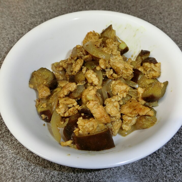 鶏肉と茄子のカレーそぼろ煮